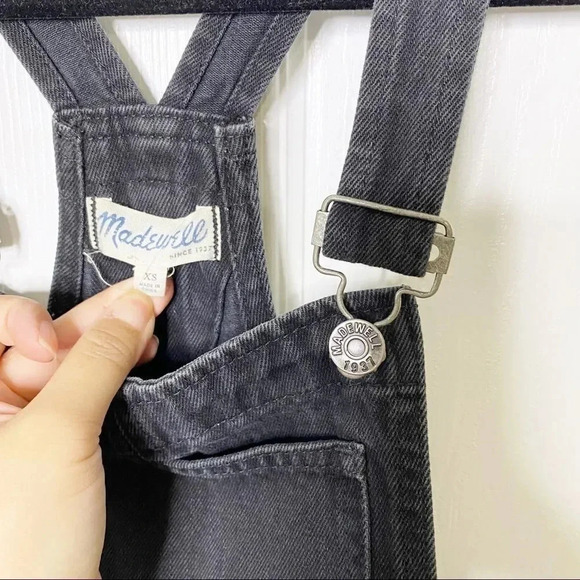 MADEWELL Adirondack Short Overalls in Washed Black - Picture 4 of 7